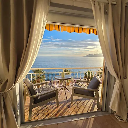 Du Midi- Vue Sur Standing Presta Апартаменты